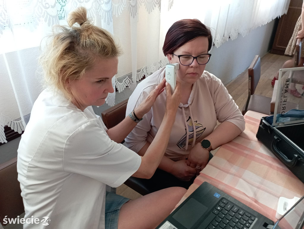 Kobieta piękna, zdrowa i pewna siebie