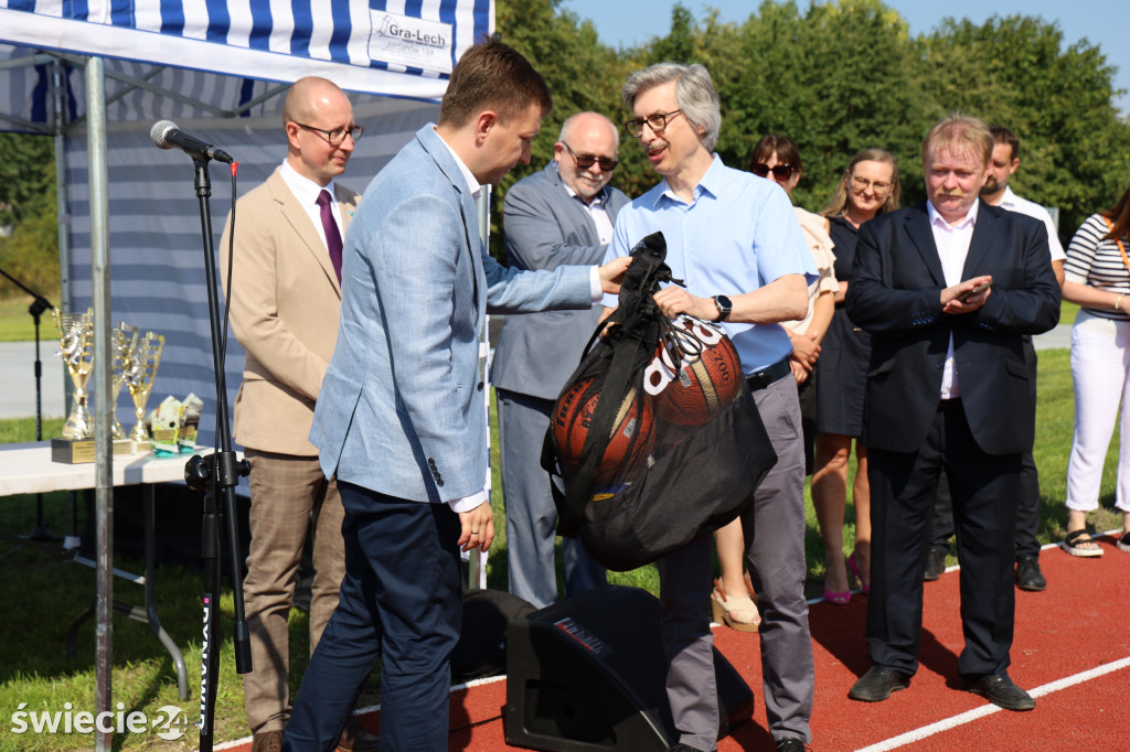 Otwarcie boisk w Jeżewie i Laskowicach