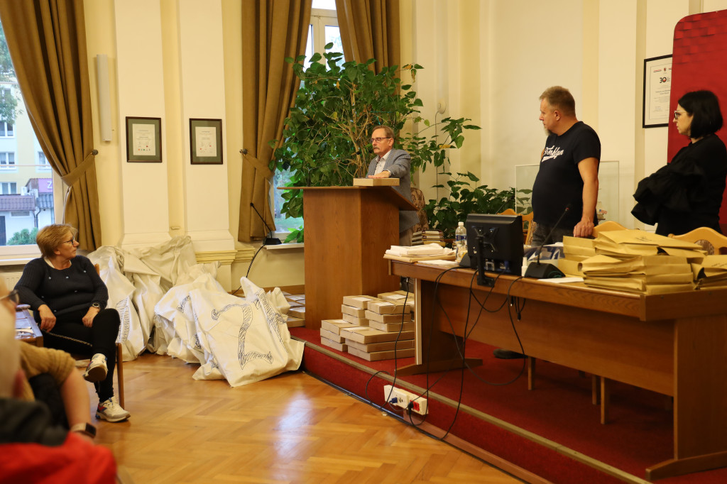 Komisje przygotowane na wybory parlamentarne