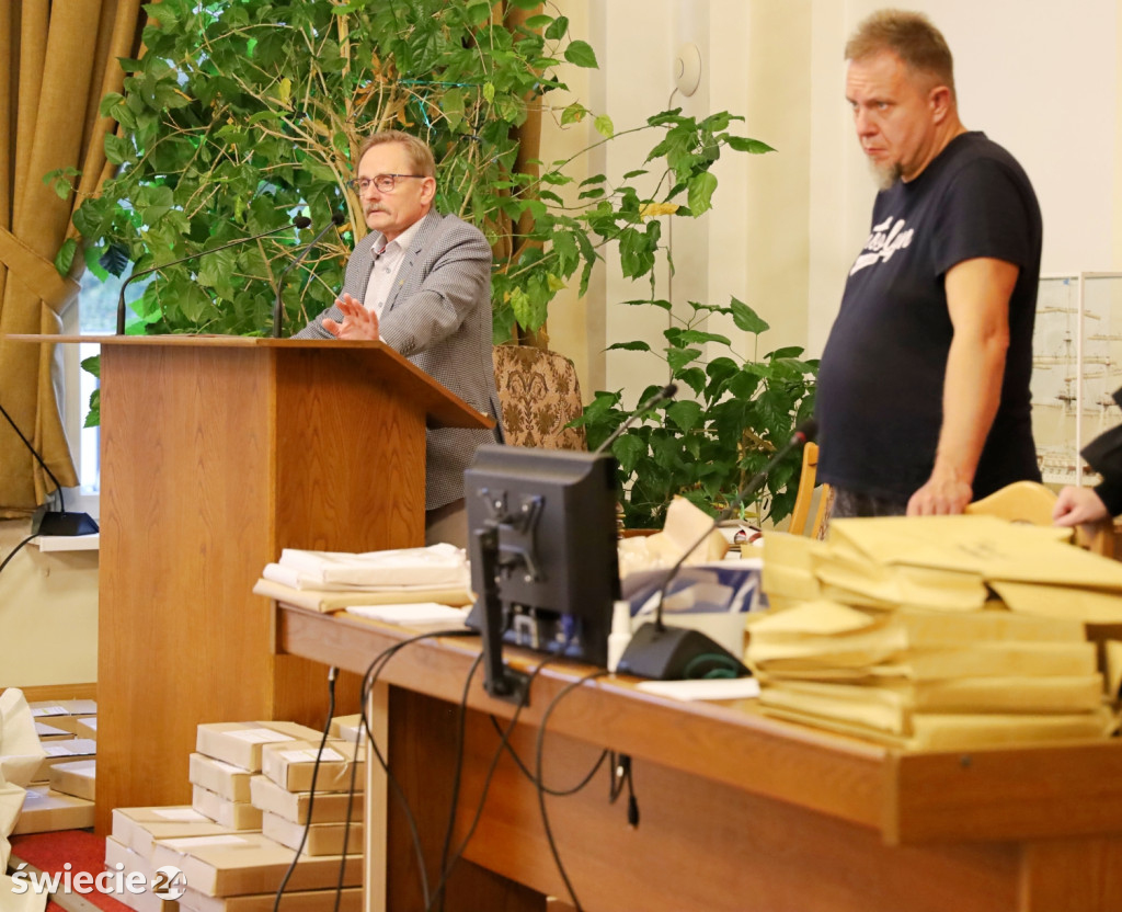 Komisje przygotowane na wybory parlamentarne