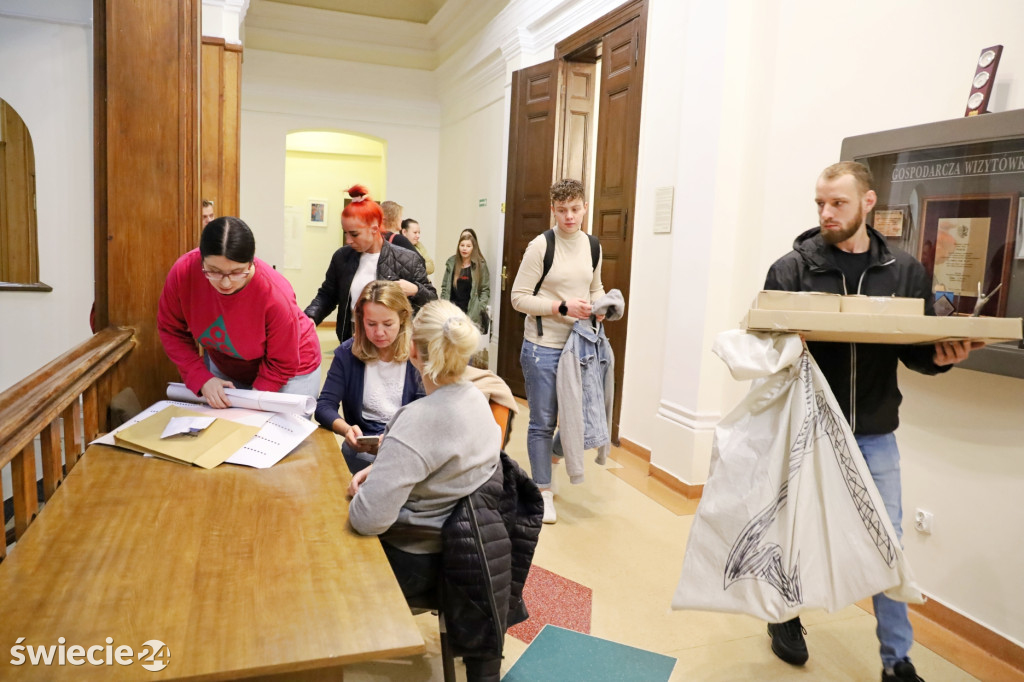 Komisje przygotowane na wybory parlamentarne