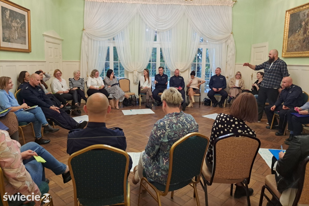 Rozmawiali o uzależnieniach i demoralizacji
