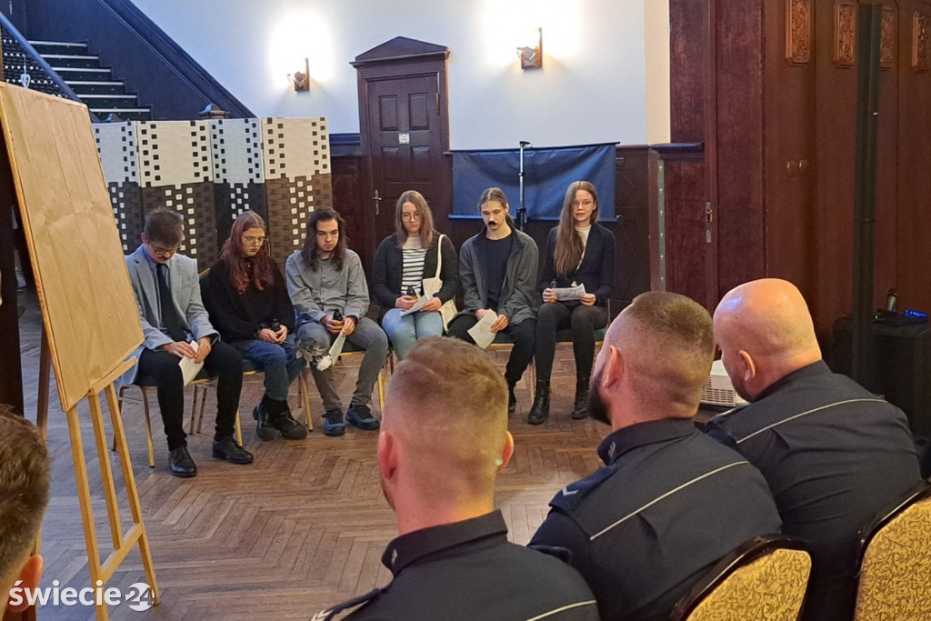 Rozmawiali o uzależnieniach i demoralizacji