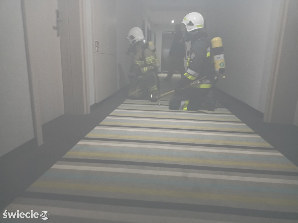 Ćwiczenia strażaków w hotelu Hanza Pałac
