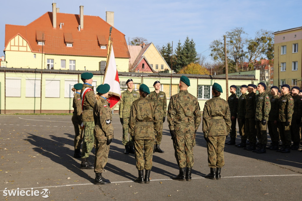 Mundurówka w ZSP w Świeciu