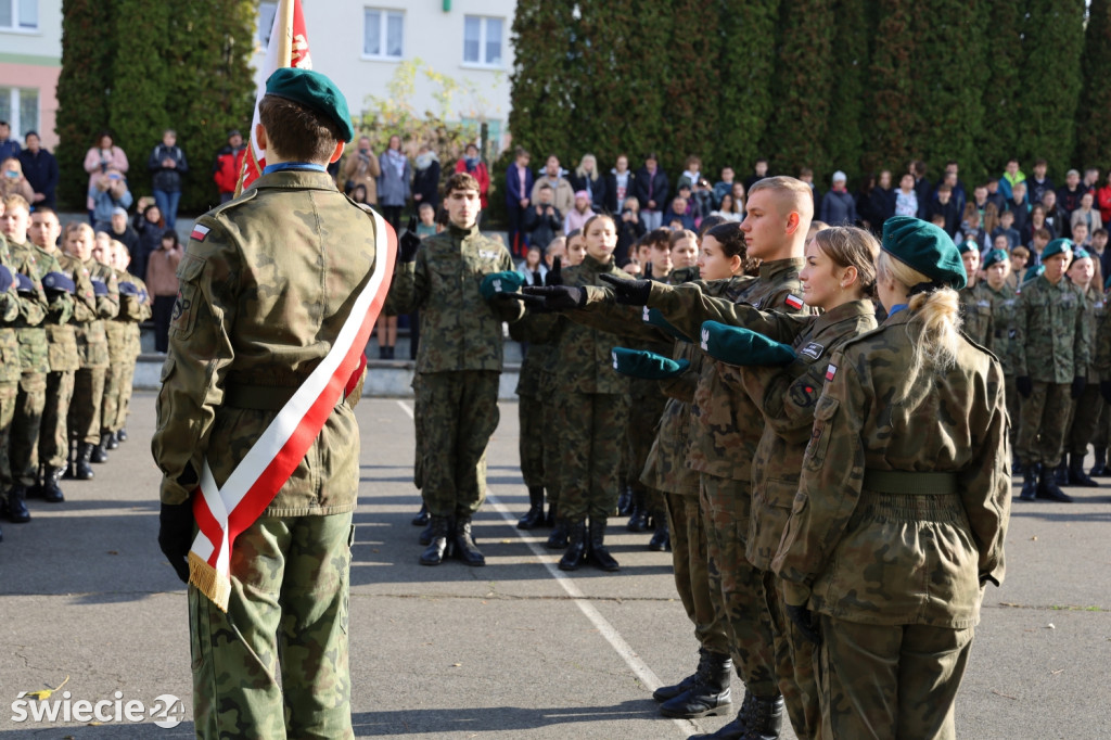 Mundurówka w ZSP w Świeciu
