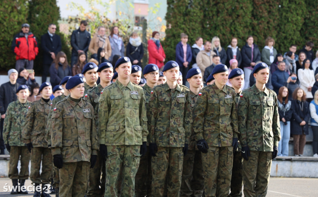 Mundurówka w ZSP w Świeciu