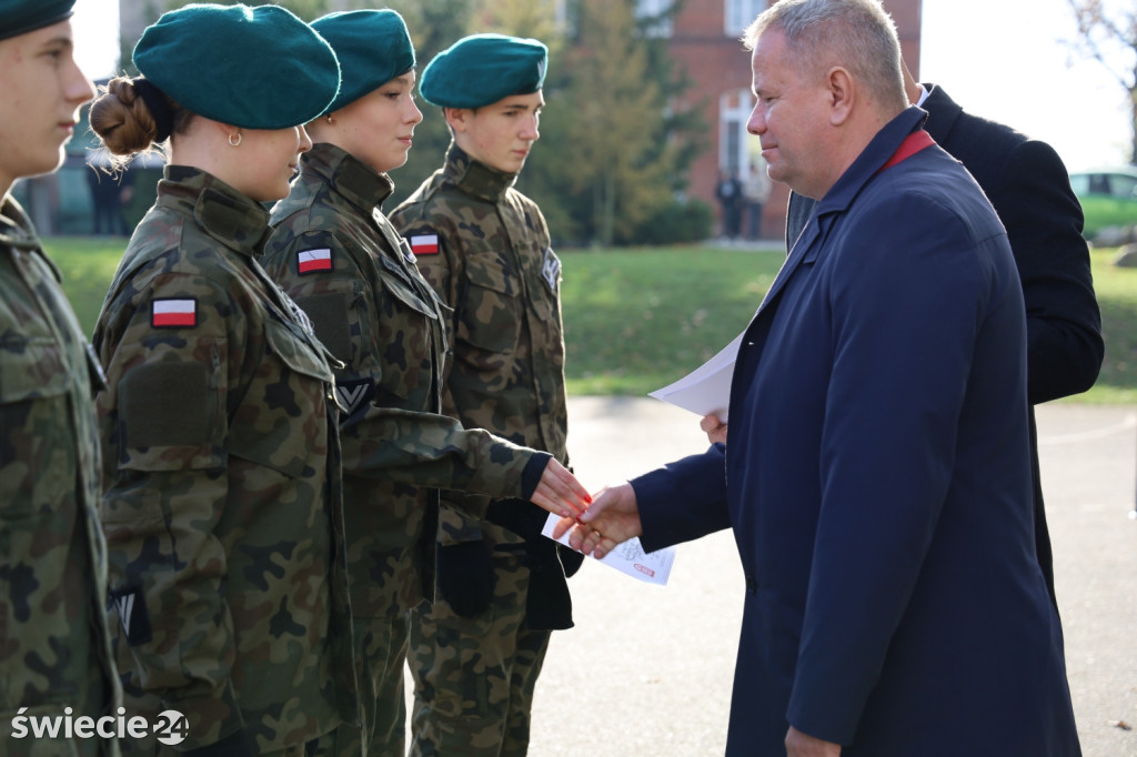 Mundurówka w ZSP w Świeciu