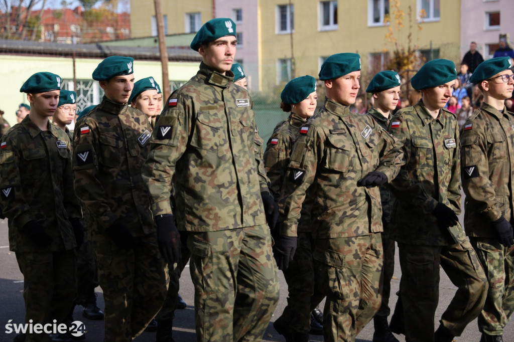 Mundurówka w ZSP w Świeciu