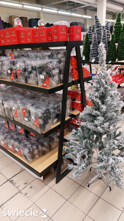 Świąteczne ozdoby w Super City w Świeciu