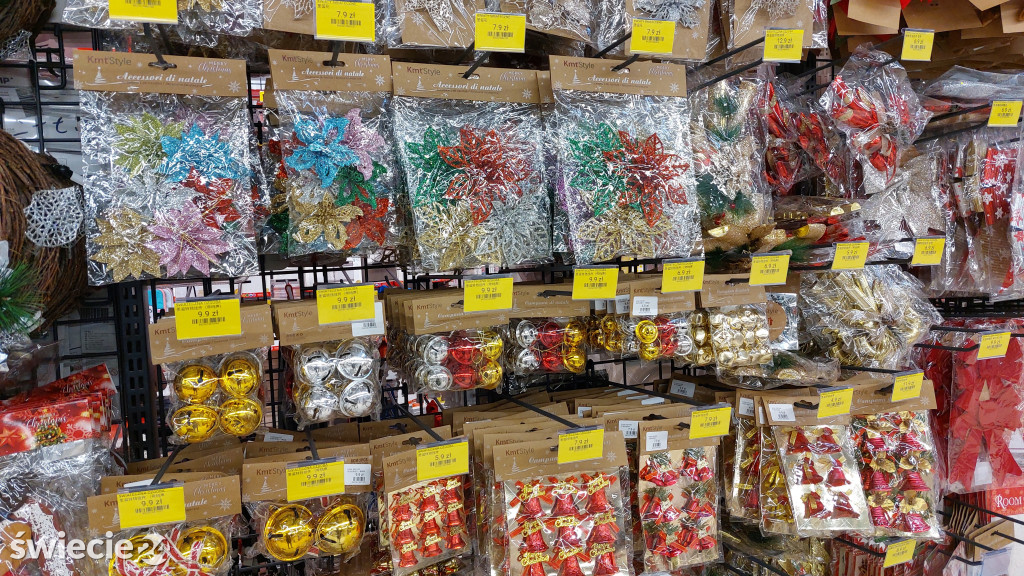 Świąteczne ozdoby w Super City w Świeciu
