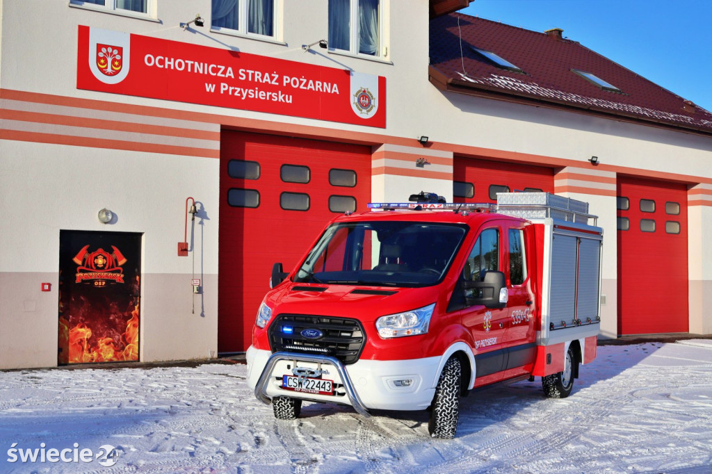 Nowy wóz dla strażaków z Przysierska