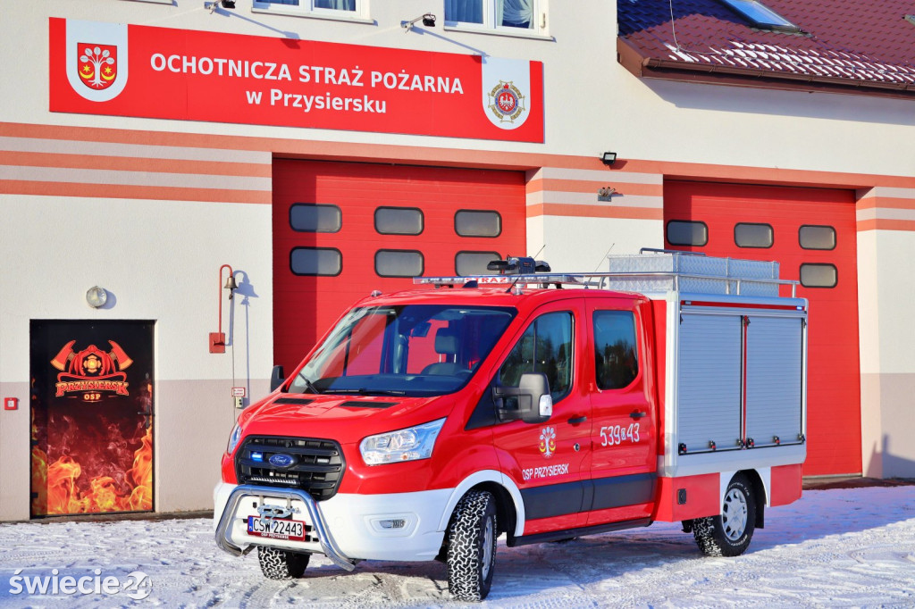 Nowy wóz dla strażaków z Przysierska