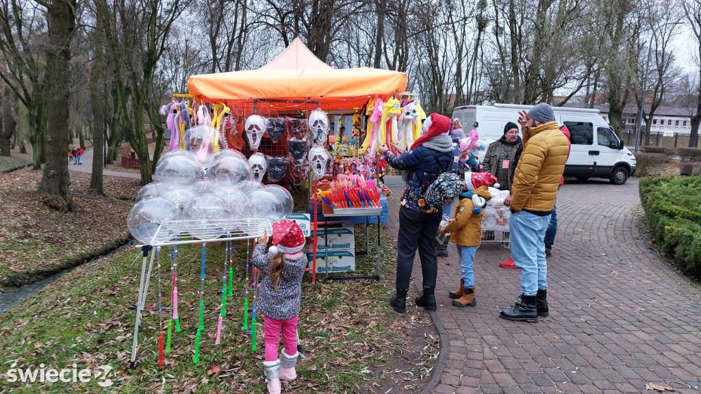 Kolorowo na Jarmarku Świątecznym w Świeciu