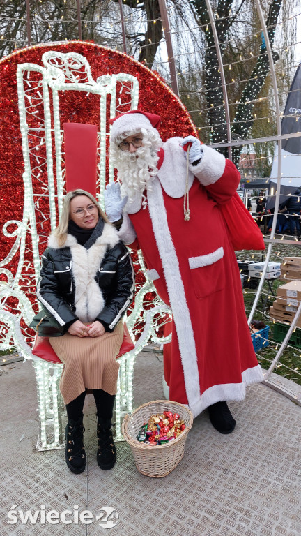 Kolorowo na Jarmarku Świątecznym w Świeciu