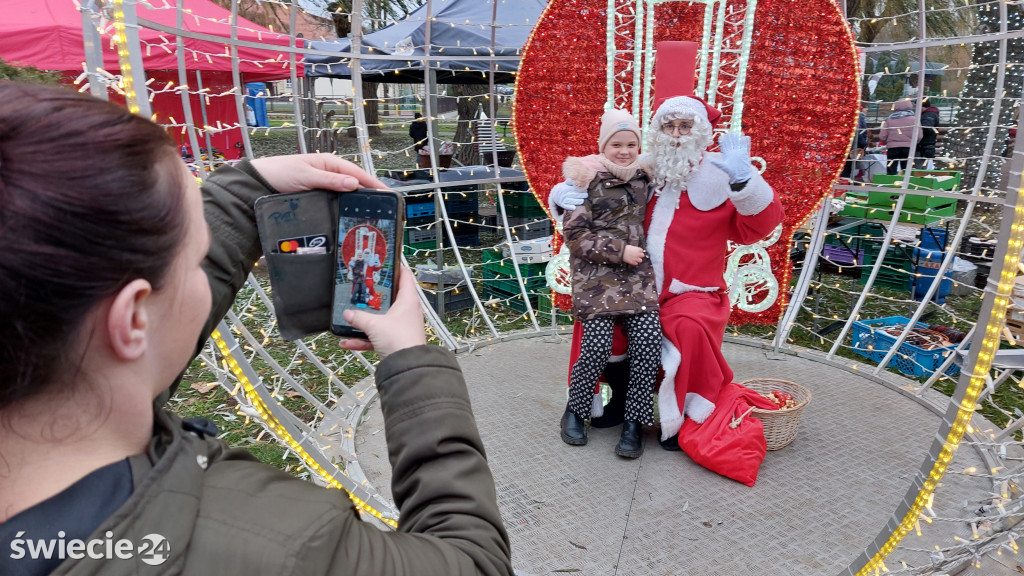 Kolorowo na Jarmarku Świątecznym w Świeciu