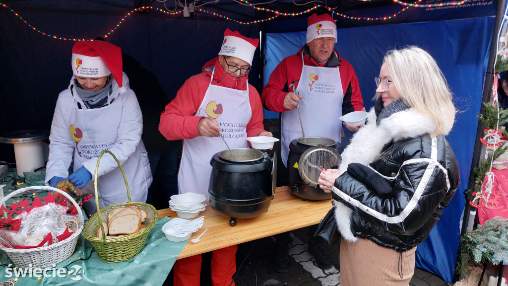 Kolorowo na Jarmarku Świątecznym w Świeciu