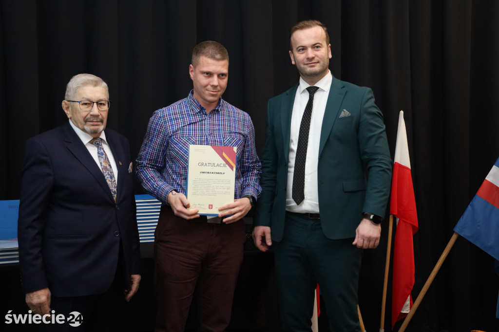 Burmistrz rozdał nagrody sportowcom