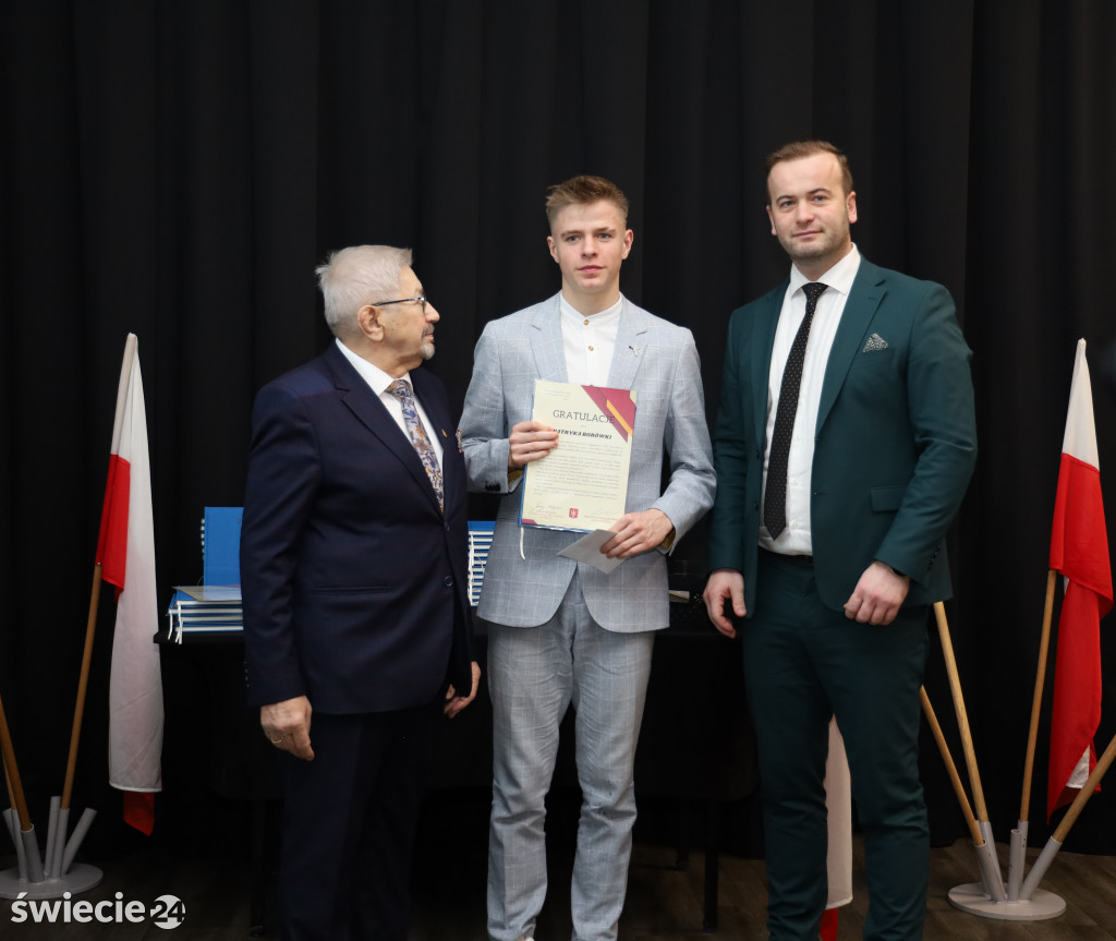 Burmistrz rozdał nagrody sportowcom