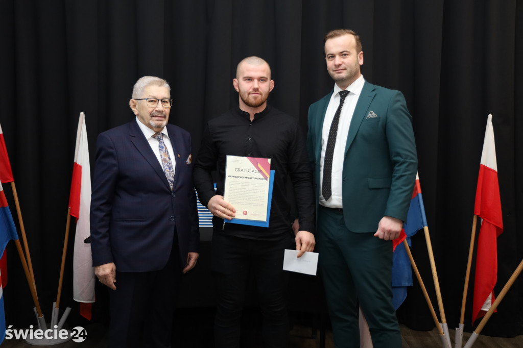 Burmistrz rozdał nagrody sportowcom