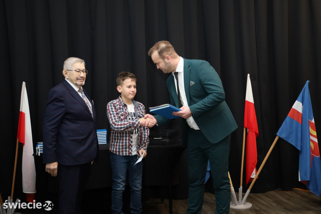 Burmistrz rozdał nagrody sportowcom