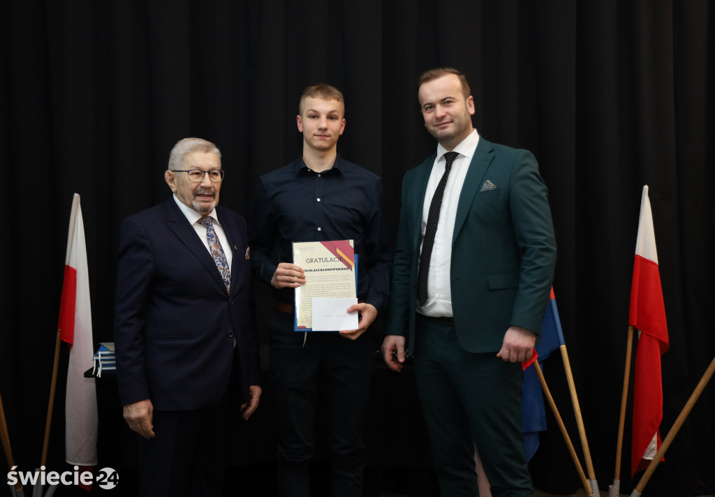 Burmistrz rozdał nagrody sportowcom