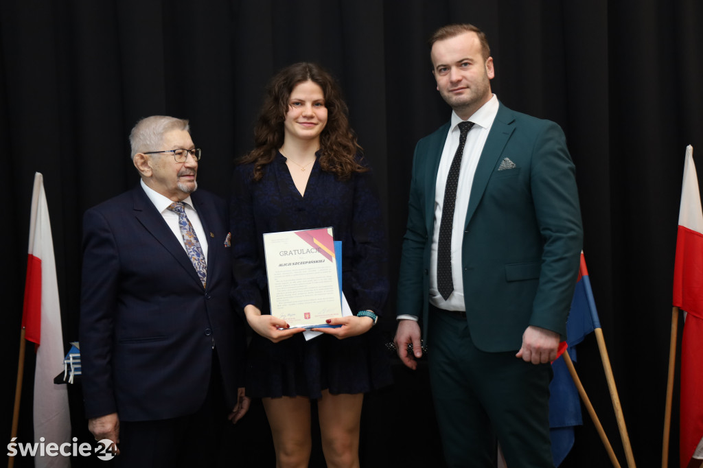 Burmistrz rozdał nagrody sportowcom