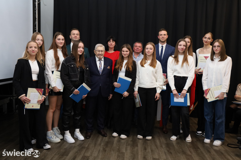 Burmistrz rozdał nagrody sportowcom