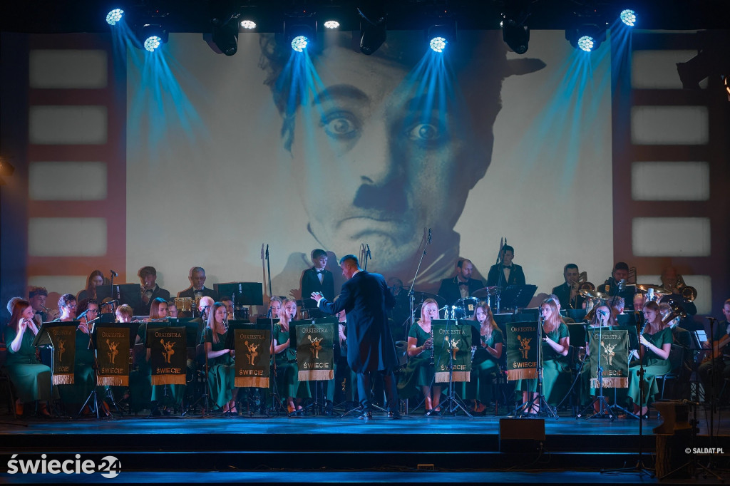 Koncert muzyki filmowej Orkiestry Dętej Świecie