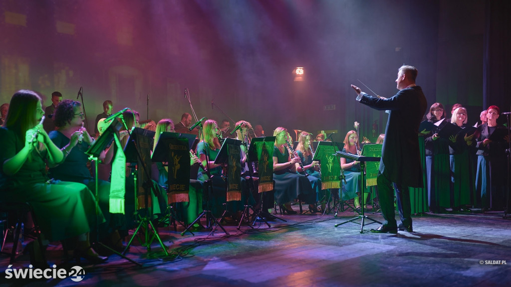 Koncert muzyki filmowej Orkiestry Dętej Świecie