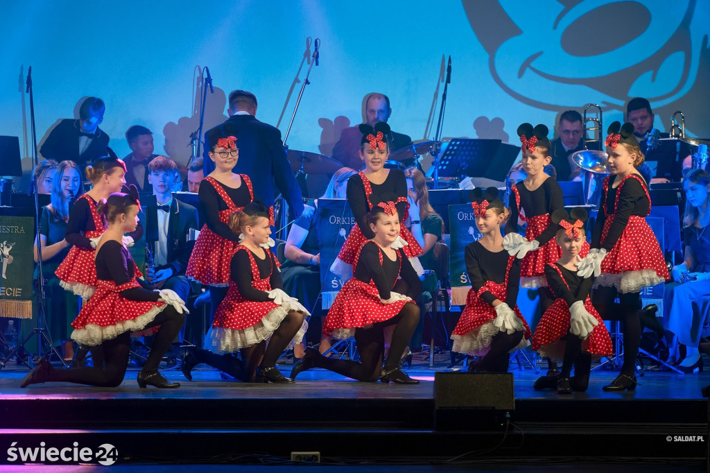 Koncert muzyki filmowej Orkiestry Dętej Świecie