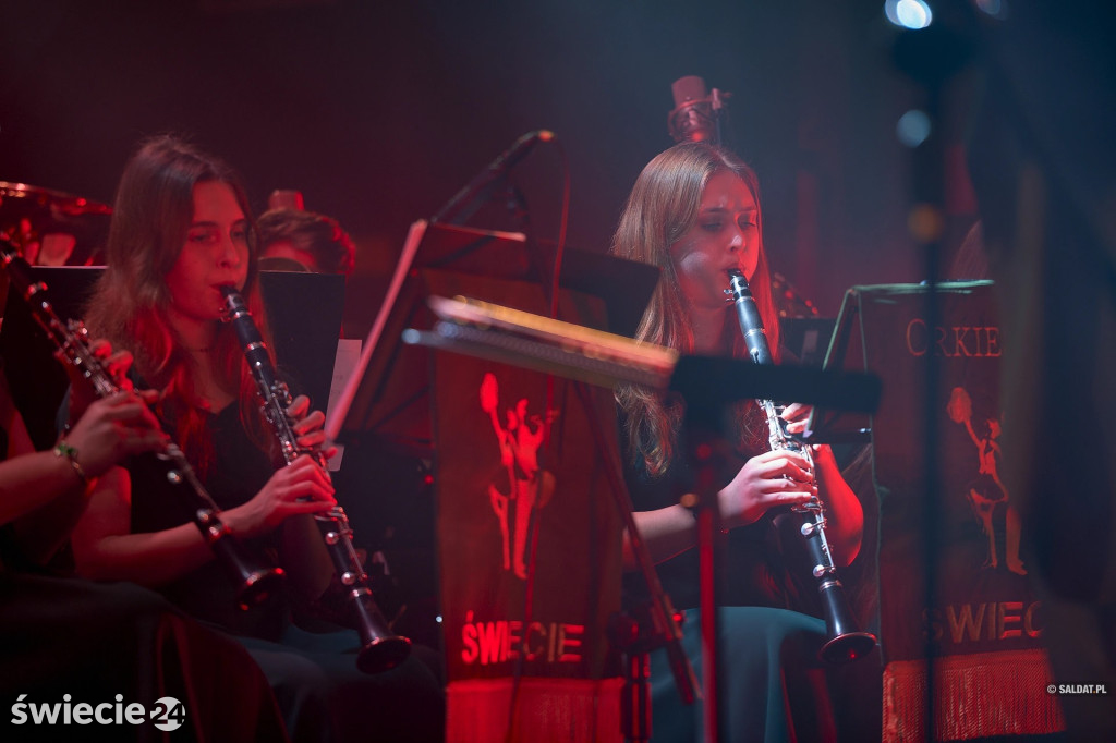 Koncert muzyki filmowej Orkiestry Dętej Świecie