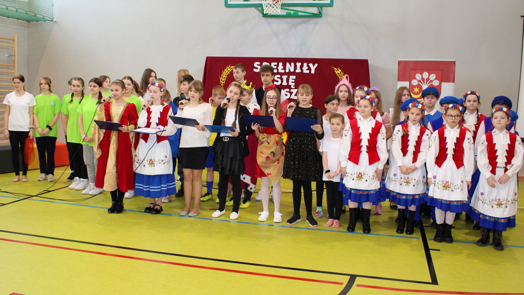 Szkoła w Przysiersku już po przebudowie