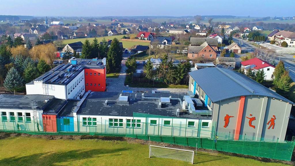 Szkoła w Przysiersku już po przebudowie