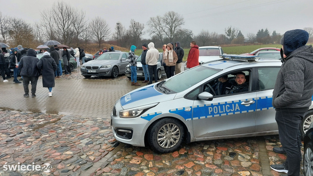 Adam Kunc - motokuncik: Spot bmw w Świeciu
