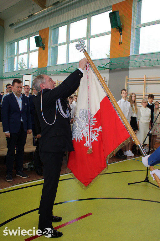 Otwarcie szkoły w Przysiersku po remoncie