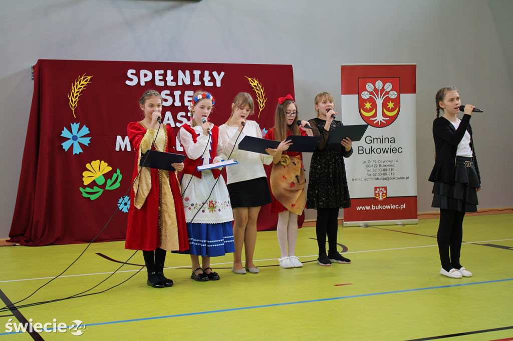 Otwarcie szkoły w Przysiersku po remoncie