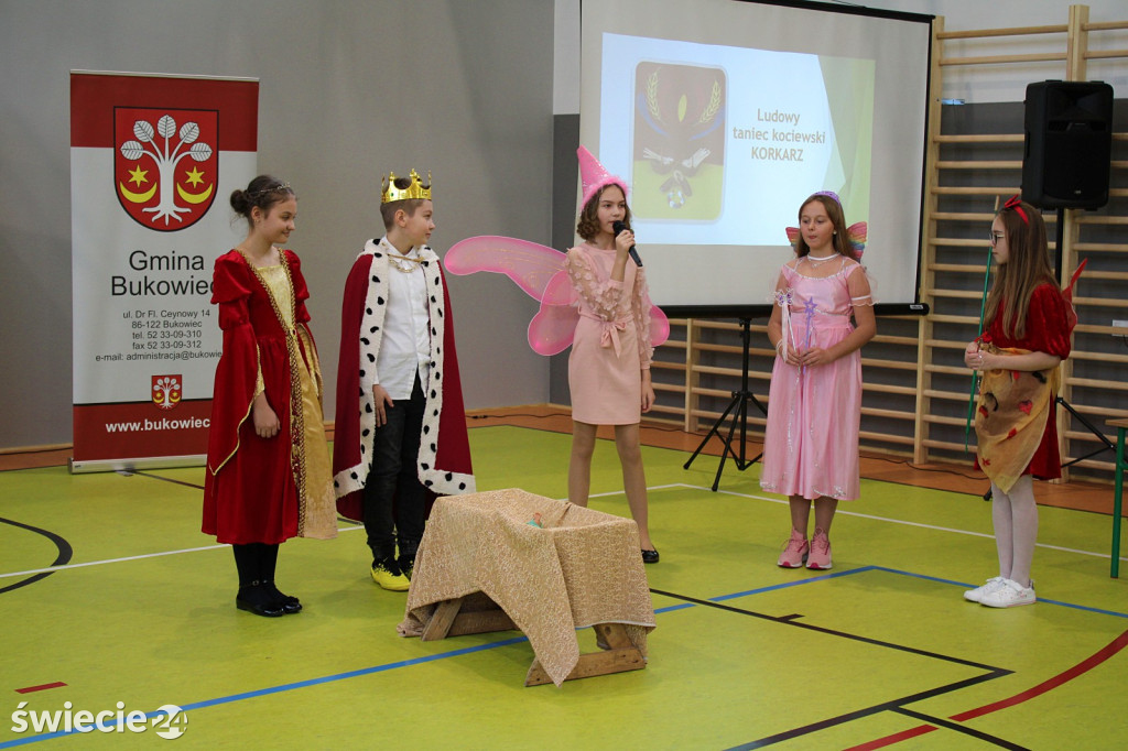Otwarcie szkoły w Przysiersku po remoncie