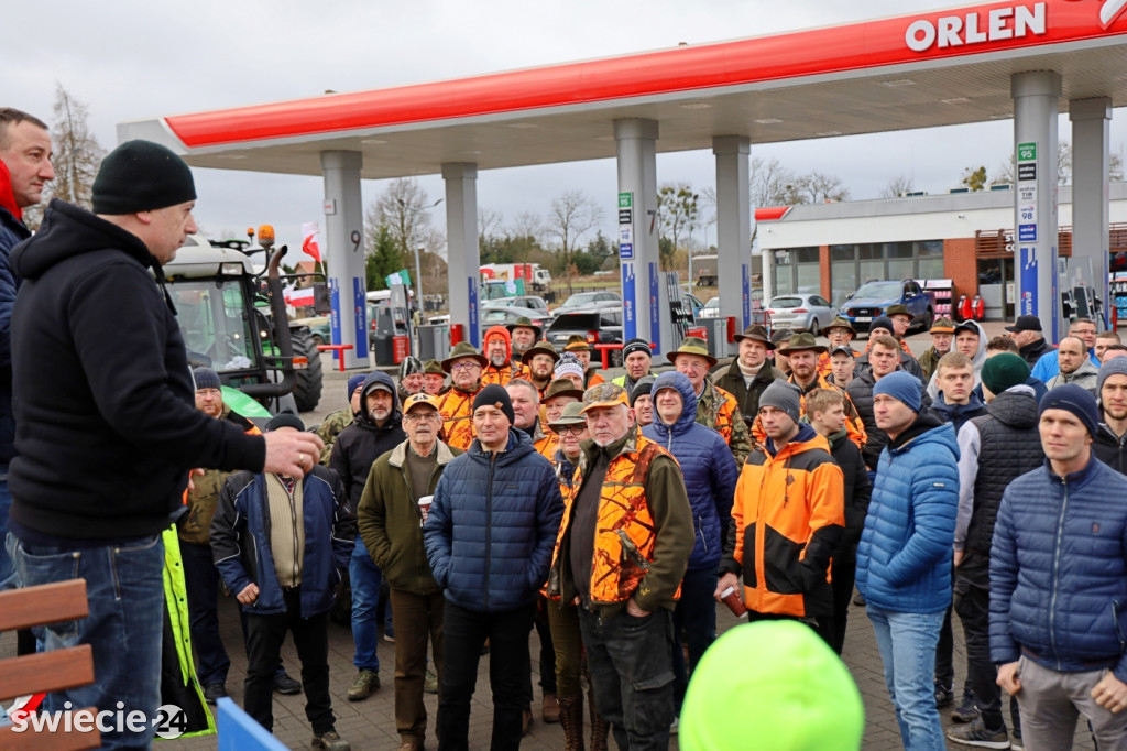 Rolnicy i myśliwi solidarni w Warlubiu