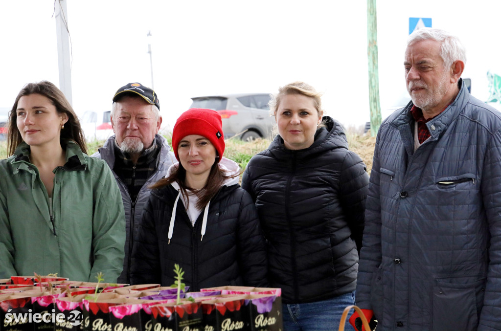 Radni sadzili las na Mariankach