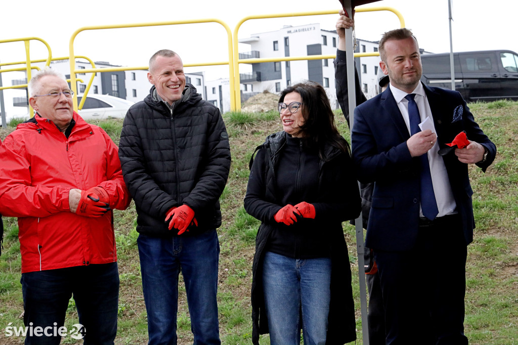 Radni sadzili las na Mariankach