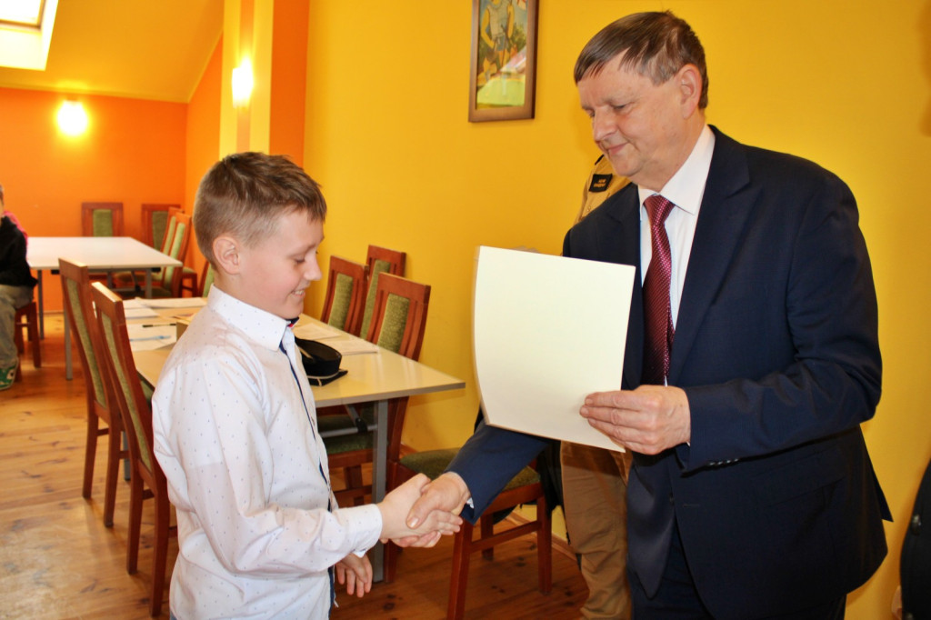 W gminie Bukowiec wyłoniono uczniów, którzy najwięcej wiedzą o pożarnictwie