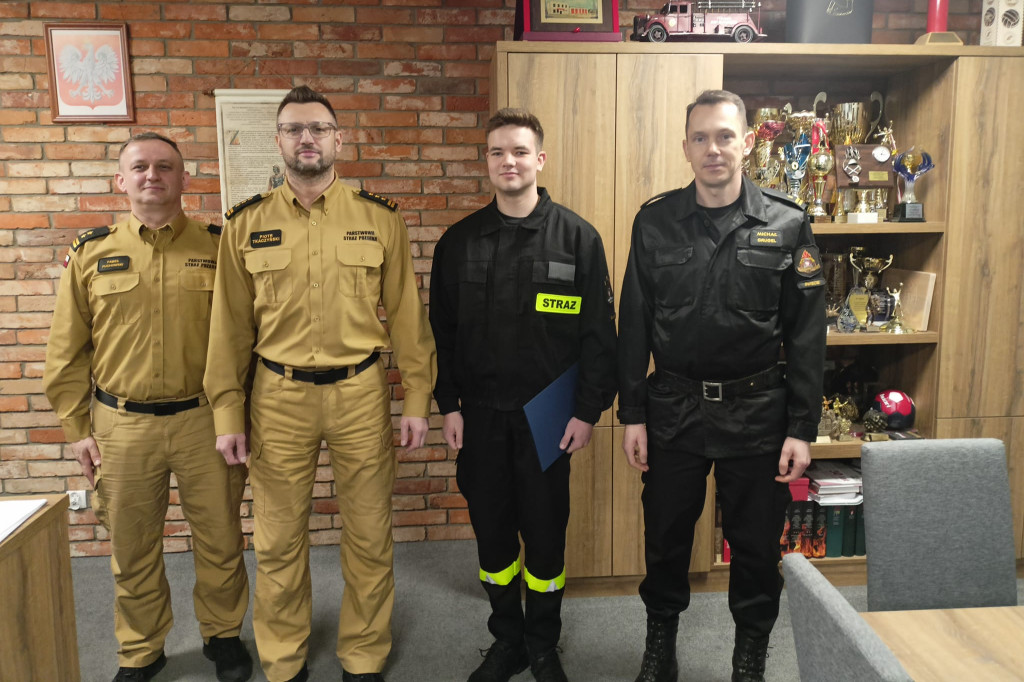Nowy strażak zawodowy złożył ślubowanie