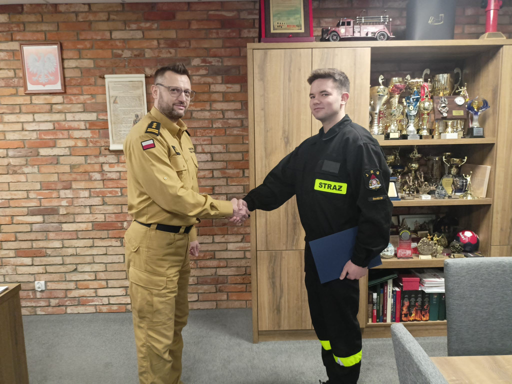 Nowy strażak zawodowy złożył ślubowanie