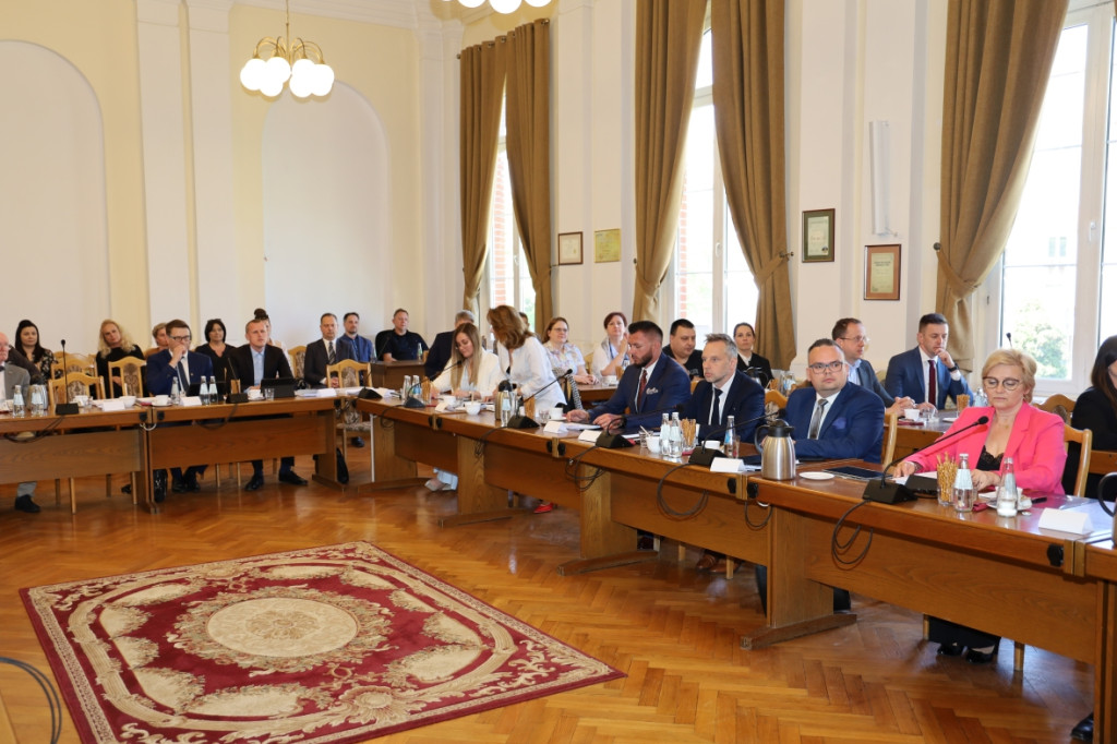 Pierwsza sesja Rady Miejskiej w Świeciu 2024