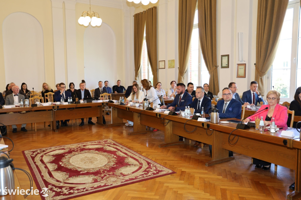 Pierwsza sesja Rady Miejskiej w Świeciu 2024