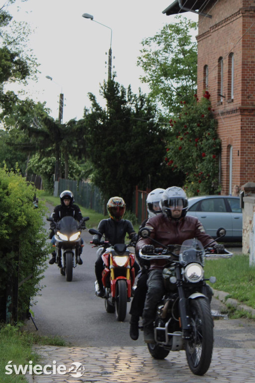 Motocyklowa włóczęga po powiecie