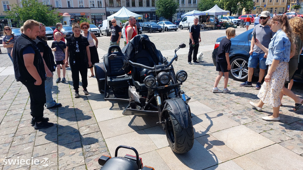 1. Świecki Piknik Motoryzacyjny - cz. 1