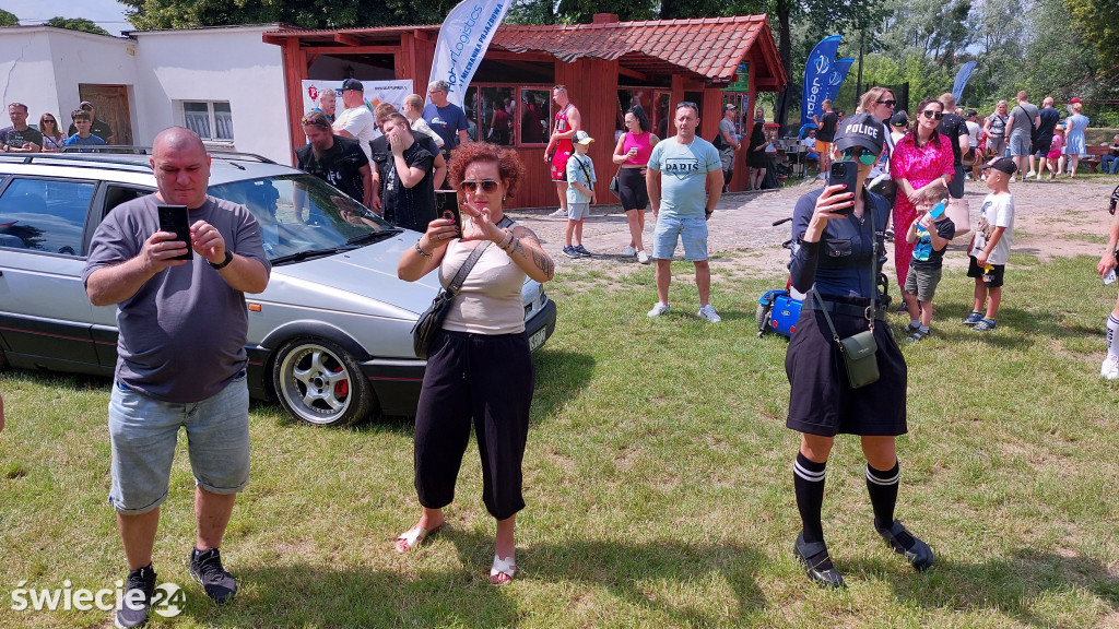Świecki Piknik Motoryzacyjny - cz. 2 zdjęć