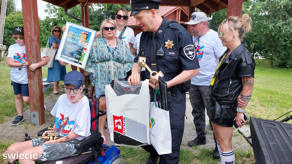 Świecki Piknik Motoryzacyjny - cz. 2 zdjęć